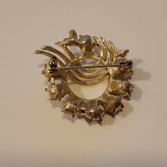 Ruby Rhinestone Brooch Pin, Goldtone - Picture 2 of 8